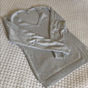 Gray old navy sweater size large